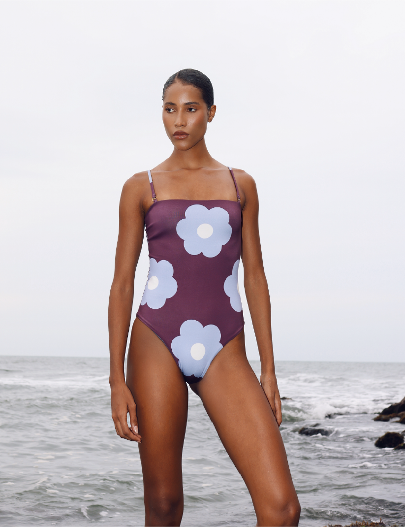 Enterizo_Bold_Flowers_Doble_Faz_OPHIA_vista_frontal_estampado_floral_colecci_n_Easy_Summer